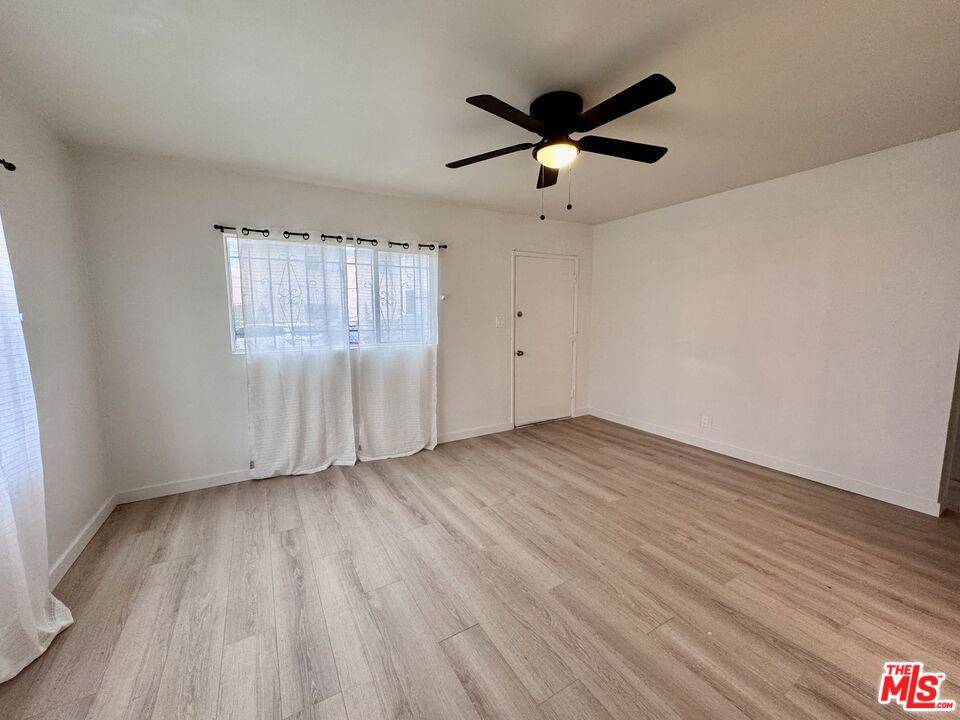 Los Angeles, CA 90047,1540 W 60th ST #2