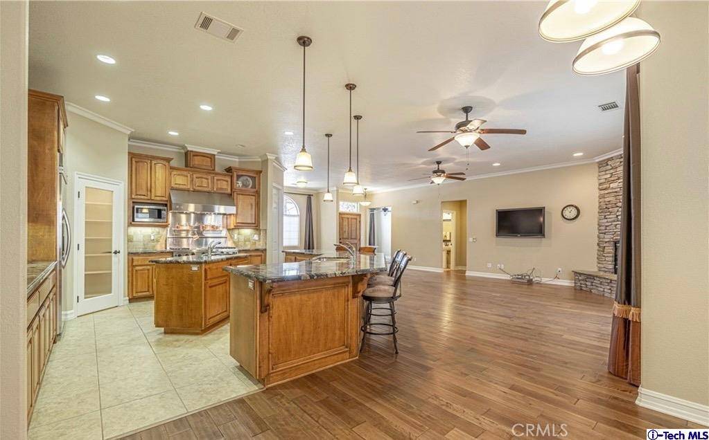 Palmdale, CA 93551,40919 25th ST W