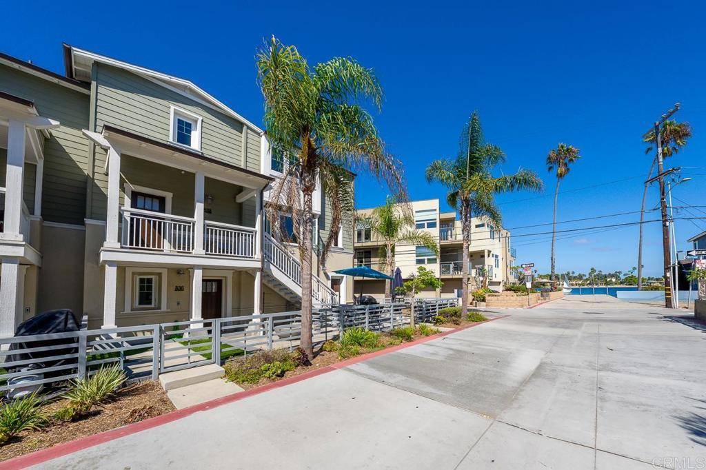 San Diego, CA 92009,836 Santa Barbara Place