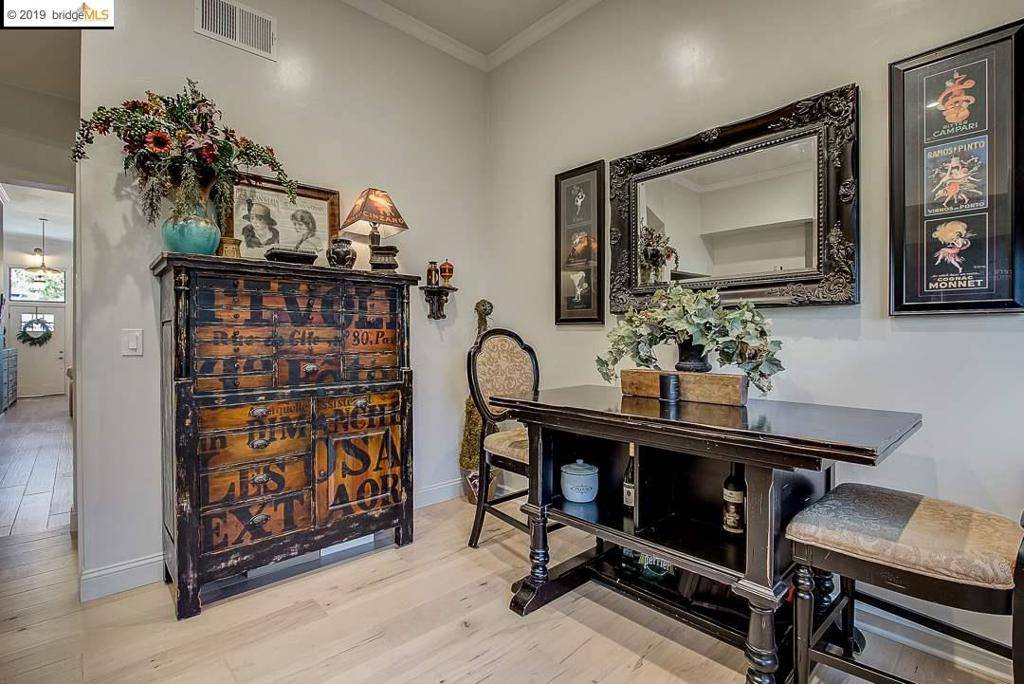 Oakland, CA 94608,3139 West St