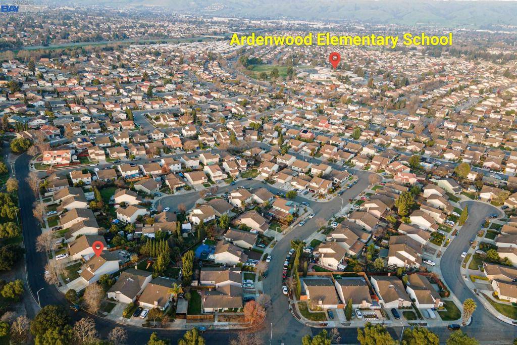 Fremont, CA 94555,33920 Capulet Cir