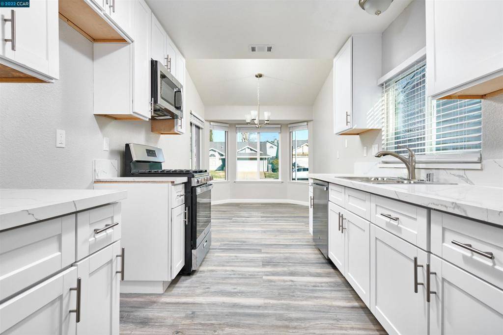 Sacramento, CA 95838,27 Peach Leaf Ct