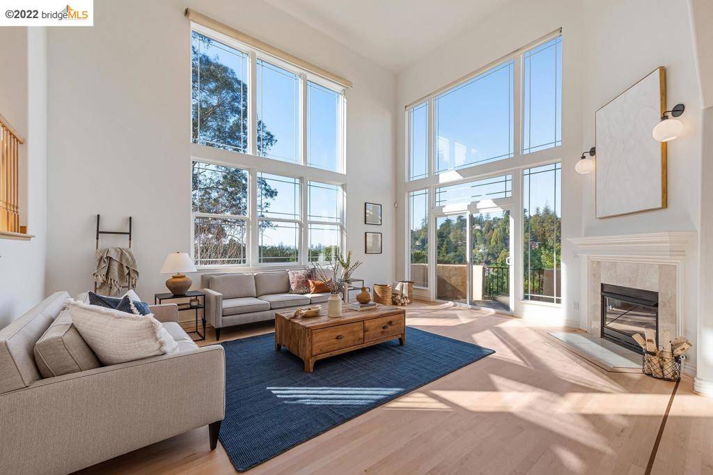 Oakland, CA 94611,6160 Mazuela Dr