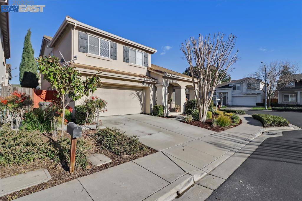 Hayward, CA 94544,27490 MANGROVE RD