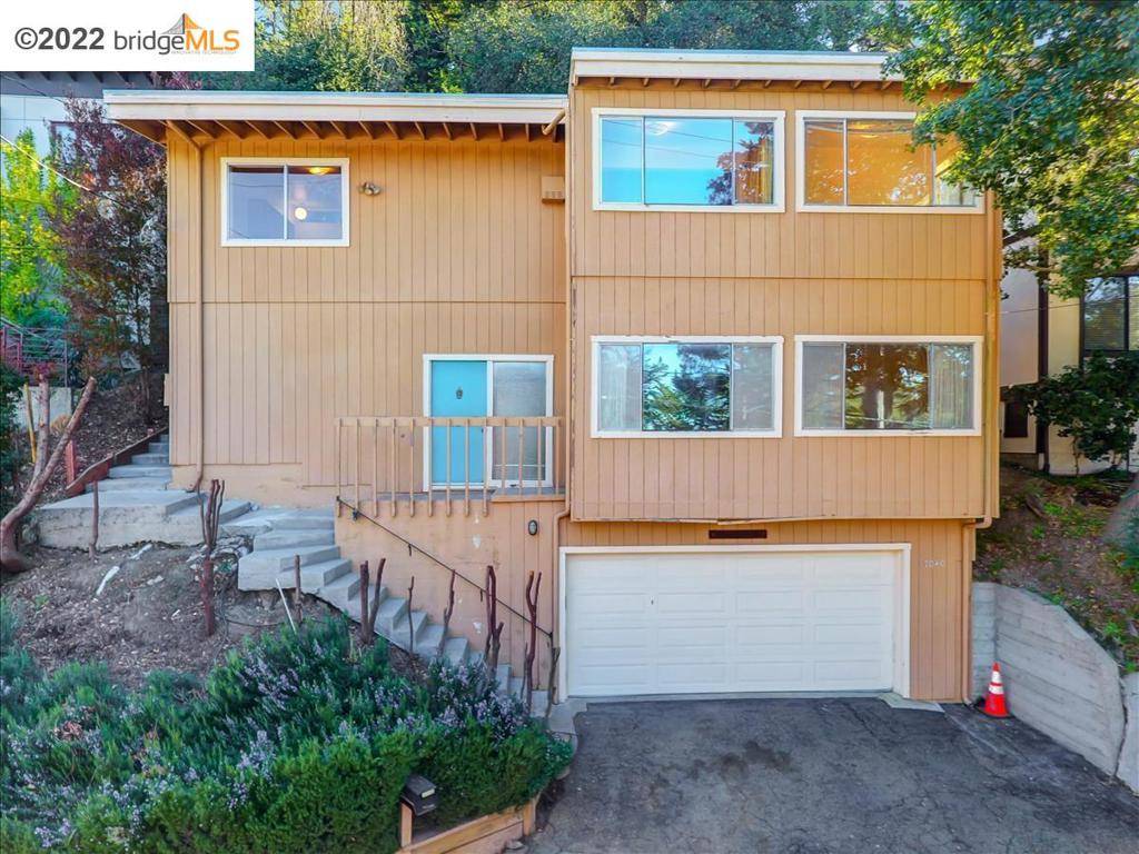 Oakland, CA 94611,7040 Exeter Dr