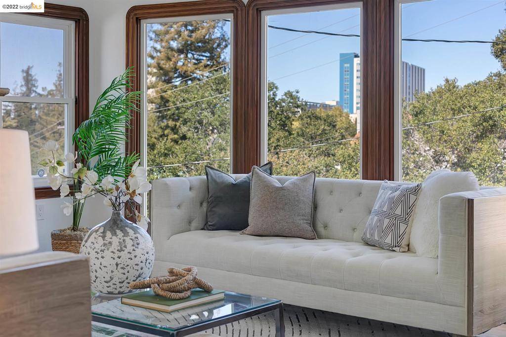 Oakland, CA 94611,133 Frisbie St