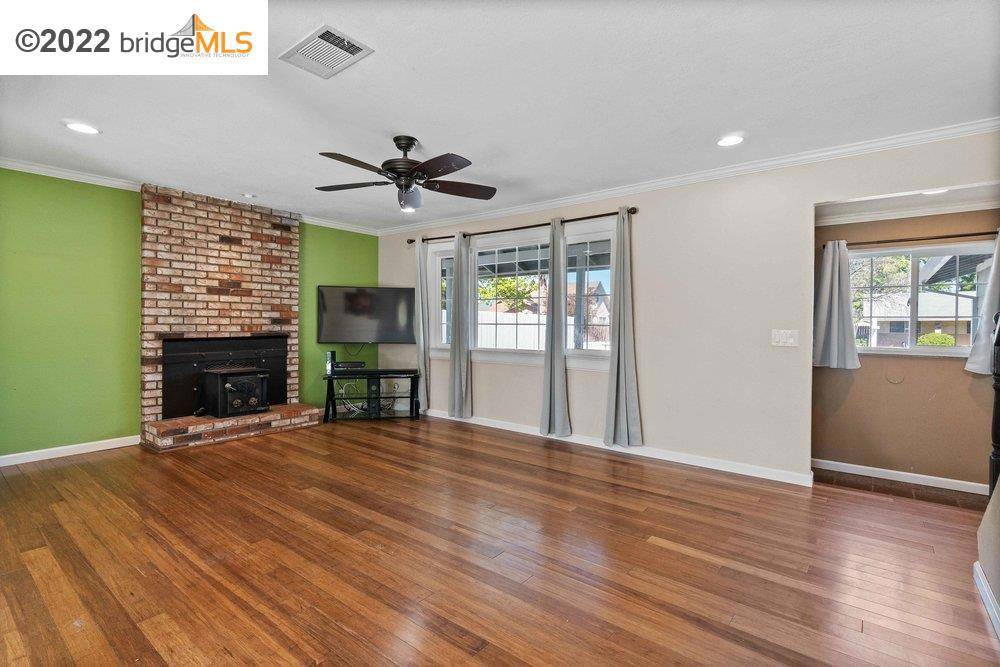 Vacaville, CA 95687,224 Riverdale Ave