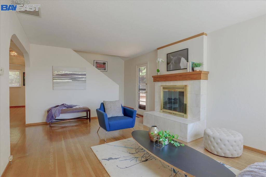 Castro Valley, CA 94546,2403 San Carlos Ave