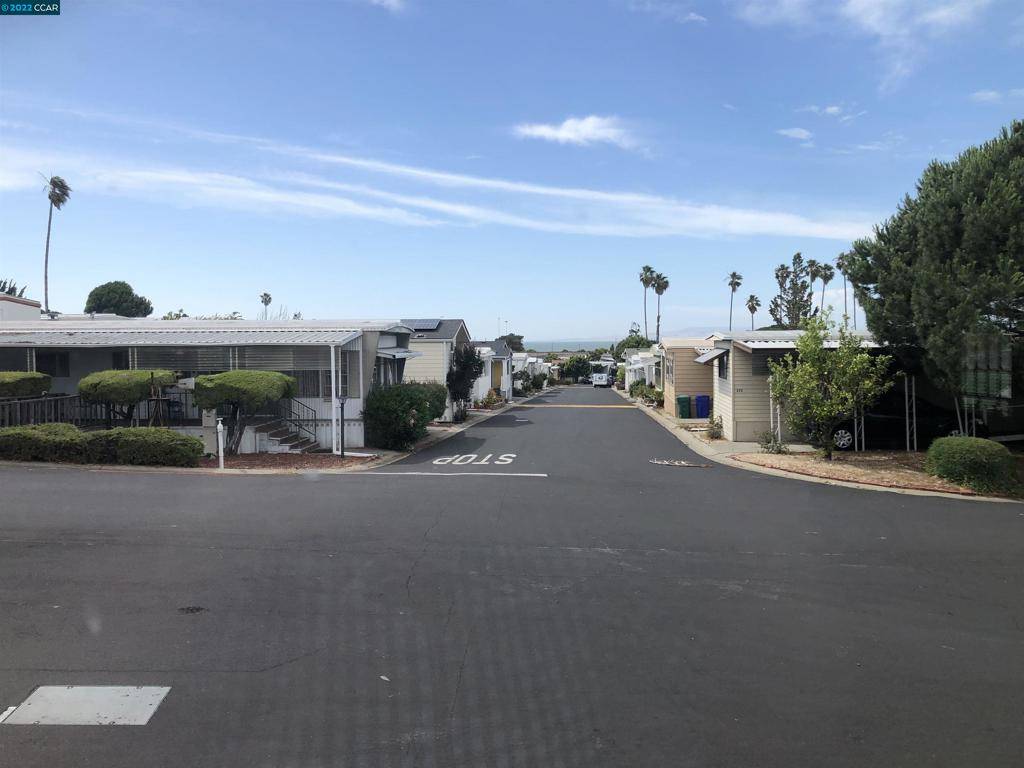 San Pablo, CA 94806,16401 San Pablo Ave