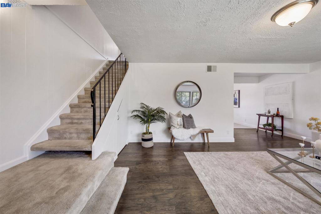 Hayward, CA 94545,2371 Arf Ave