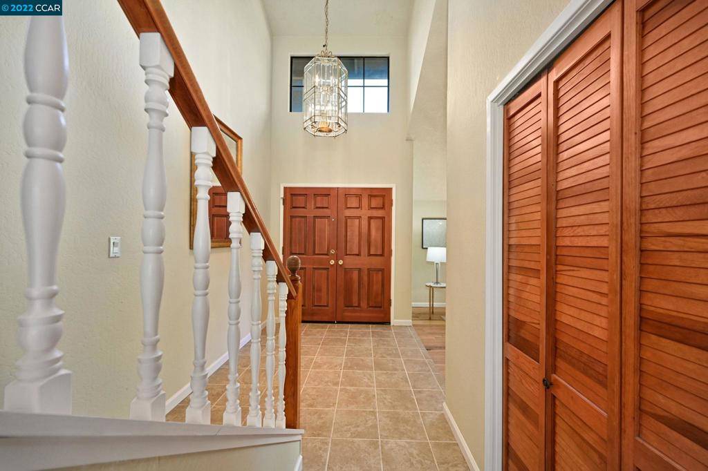 Clayton, CA 94517,5613 Bettencourt Dr
