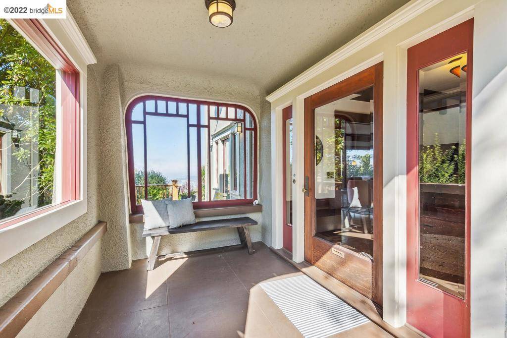 Berkeley, CA 94708,990 Euclid Ave