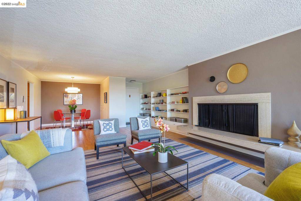 Berkeley, CA 94709-14,1401 Walnut #1A