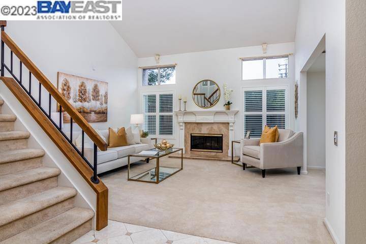 San Leandro, CA 94577,2216 Heathrow Pl