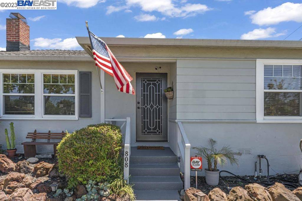San Lorenzo, CA 94580,808 Via Mariposa