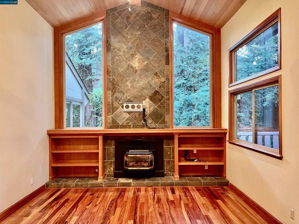 Alamo, CA 94507,112 Alamo Sq