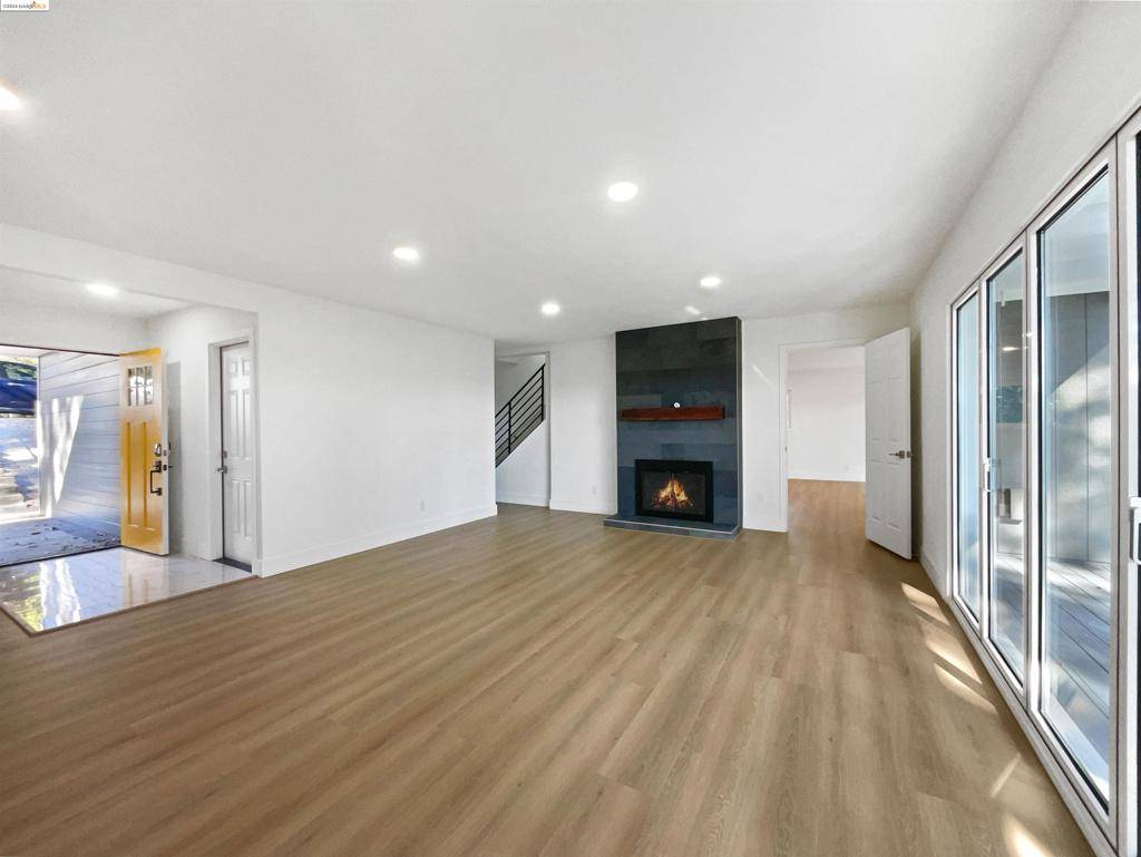 Orinda, CA 94563,19 El Pulgar