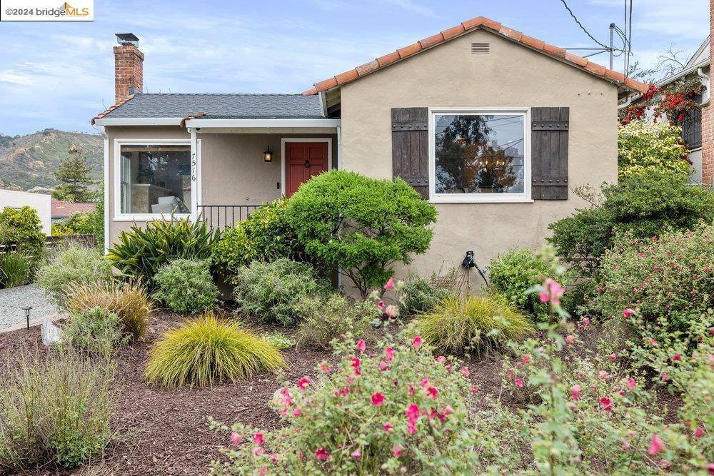 Oakland, CA 94605,7516 Sunkist Dr