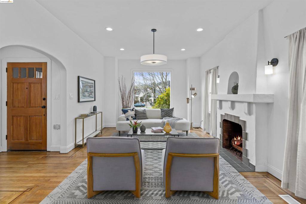 Albany, CA 94706,735 Key Route Blvd