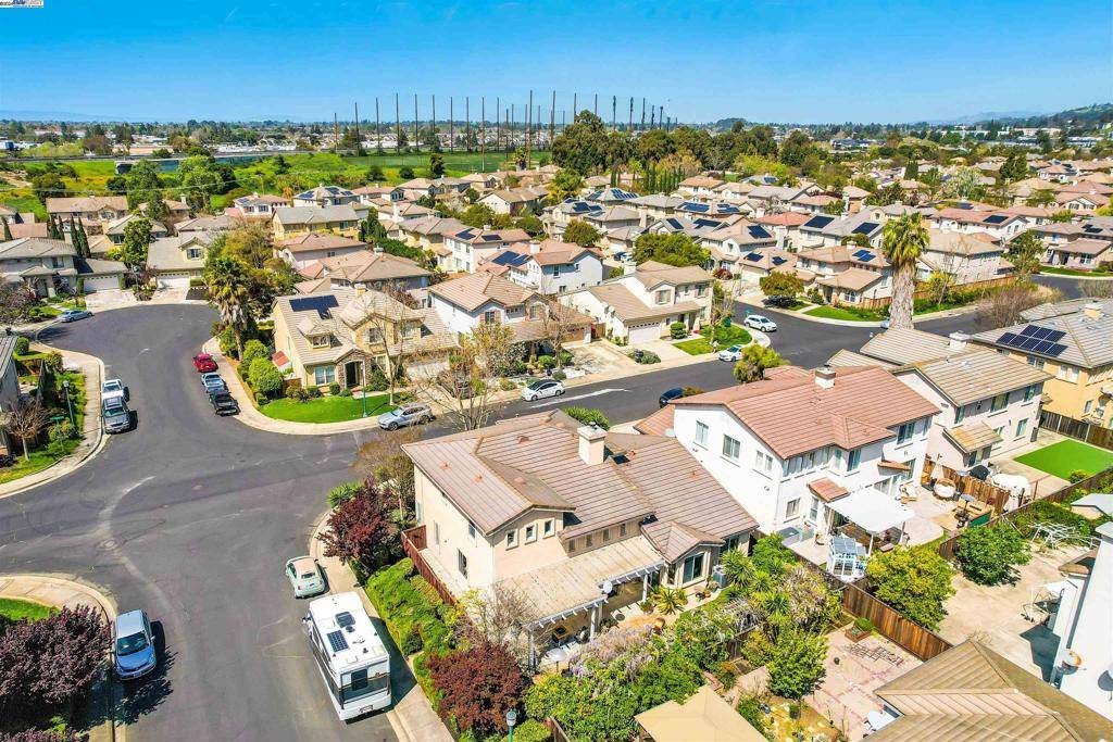 Hayward, CA 94544,30264 Brookfield Rd