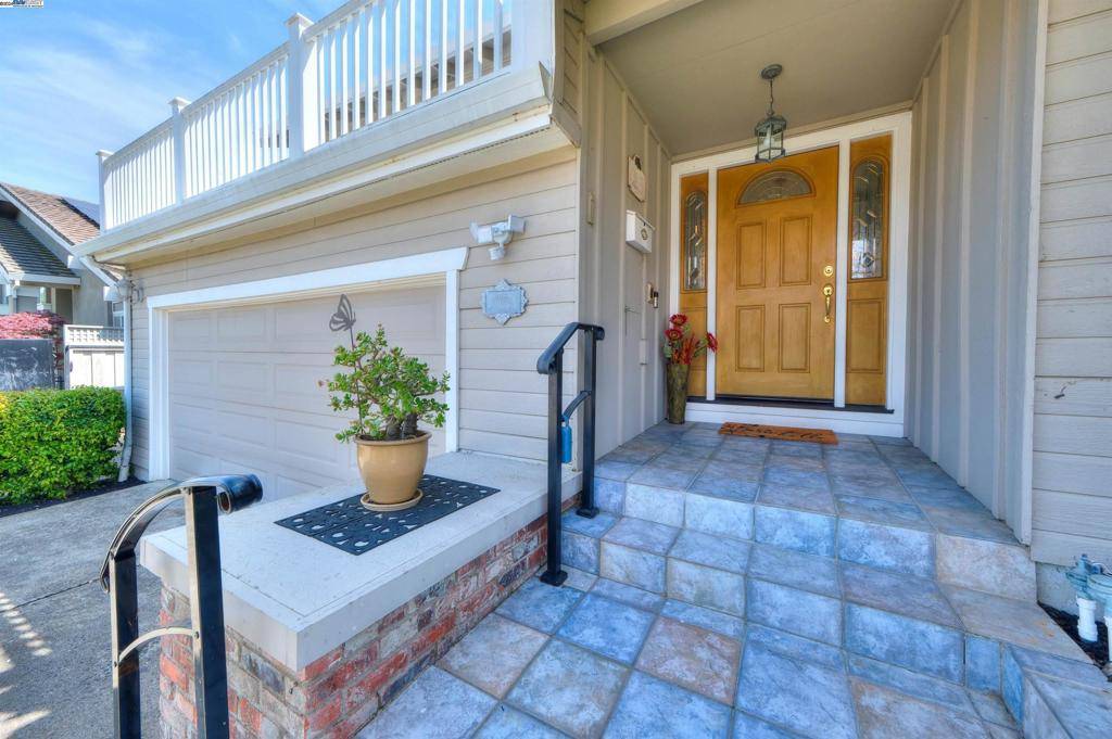 Pleasanton, CA 94588,7778 Redbud Ct