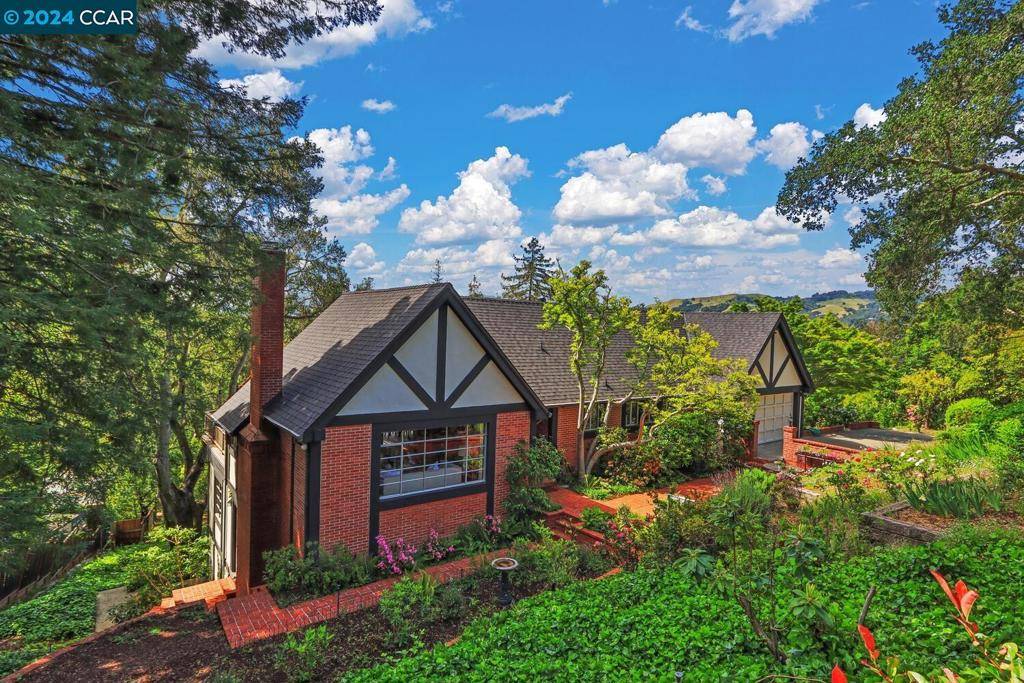 Orinda, CA 94563,50 La Campana