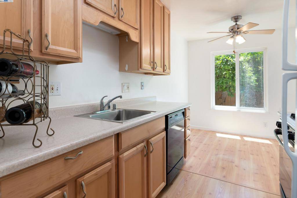 Fremont, CA 94536,2755 country dr #144