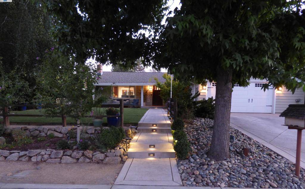 Danville, CA 94526,254 Gil Blas Rd