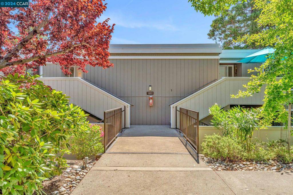 Walnut Creek, CA 94595,1301 Running Springs Rd #2