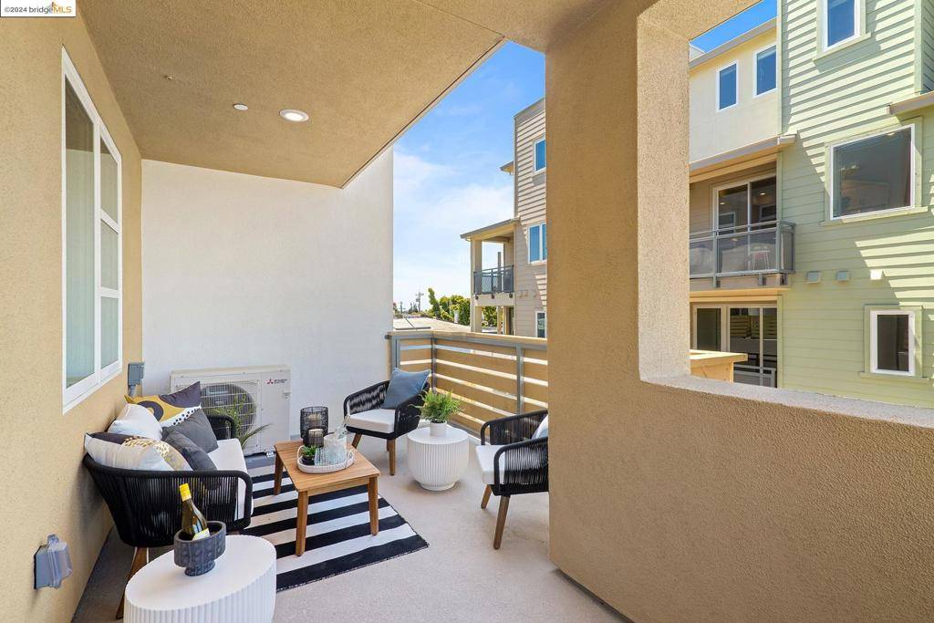Hayward, CA 94541,27258 Lumina Court #8