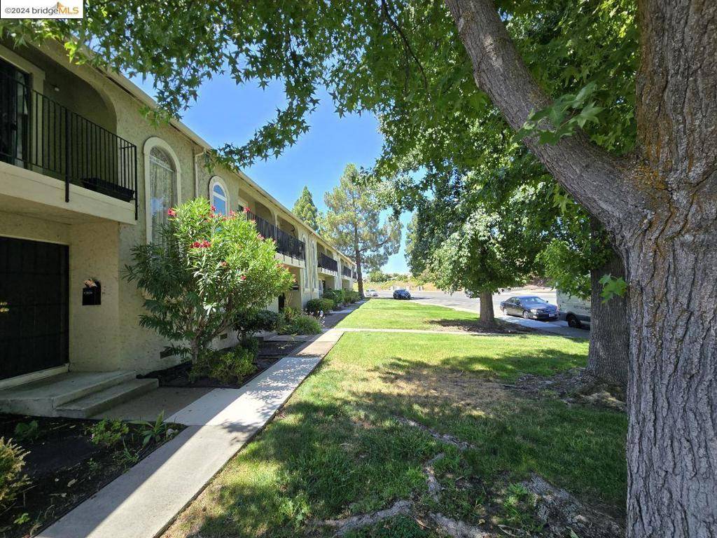 Pittsburg, CA 94565,14 Meadowbrook Ave