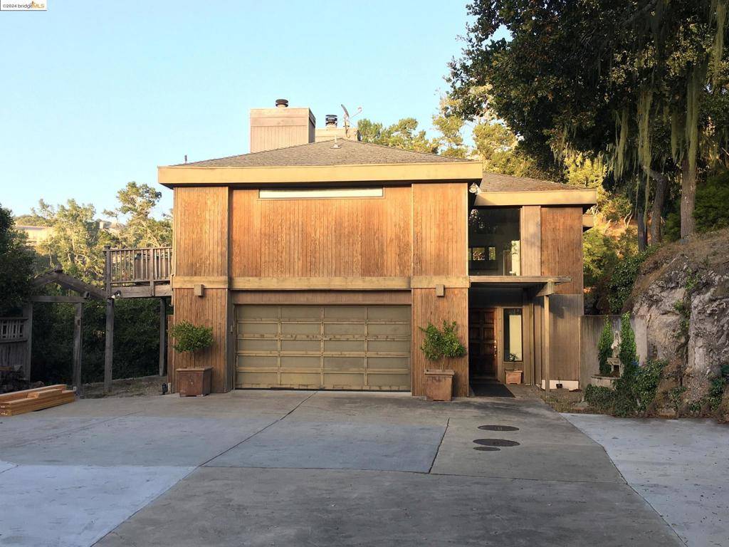 Monterey, CA 93940,25435 Hidden Mesa RD