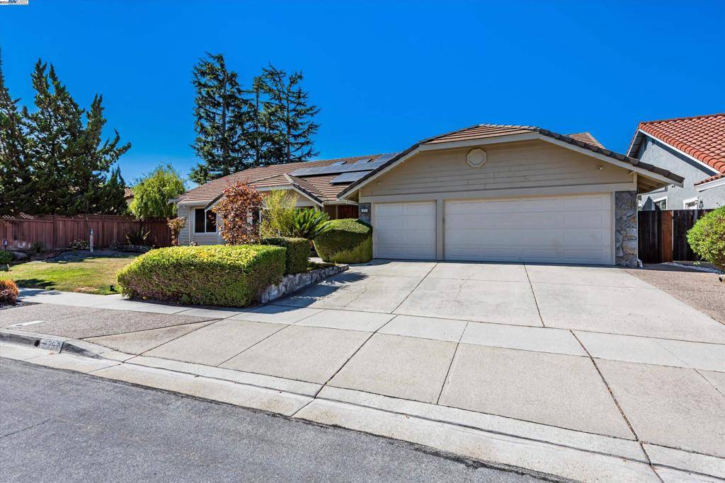 Fremont, CA 94555,3257 Turnstone Ln