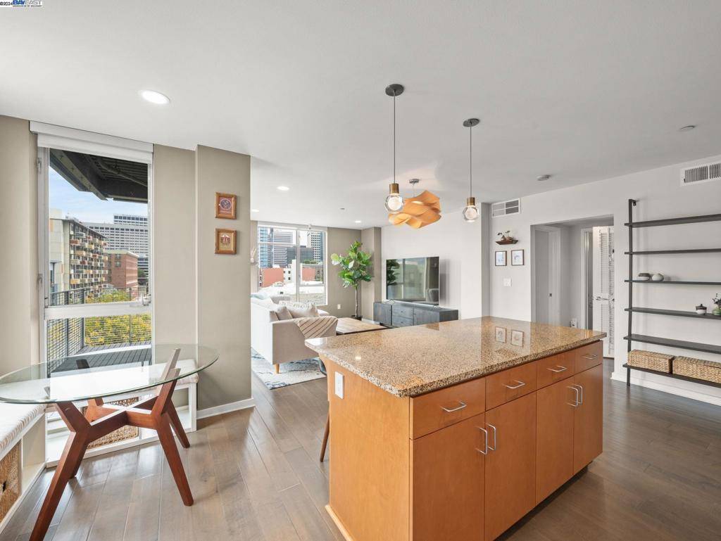 Oakland, CA 94612,630 Thomas L Berkley Way #518
