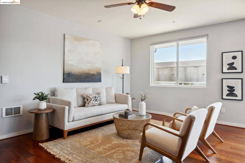 Oakland, CA 94601,3090 Glascock ST #APT 207