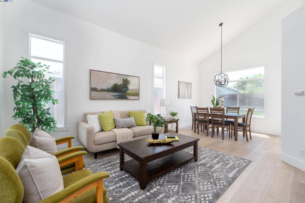 Modesto, CA 95351,2316 Shadowbrook Way