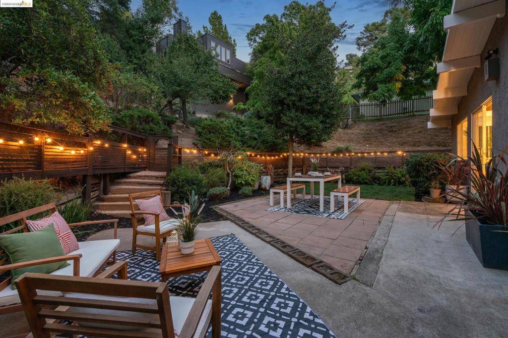 Oakland, CA 94611,6228 Elderberry Dr