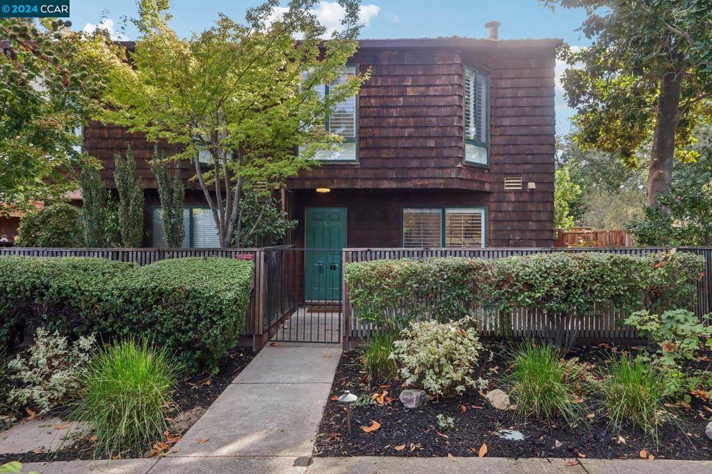Walnut Creek, CA 94597,2340 Westcliffe Ln #L