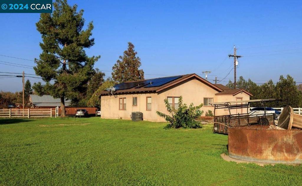 Oakdale, CA 95361,12242 SW Orange Blossom Rd
