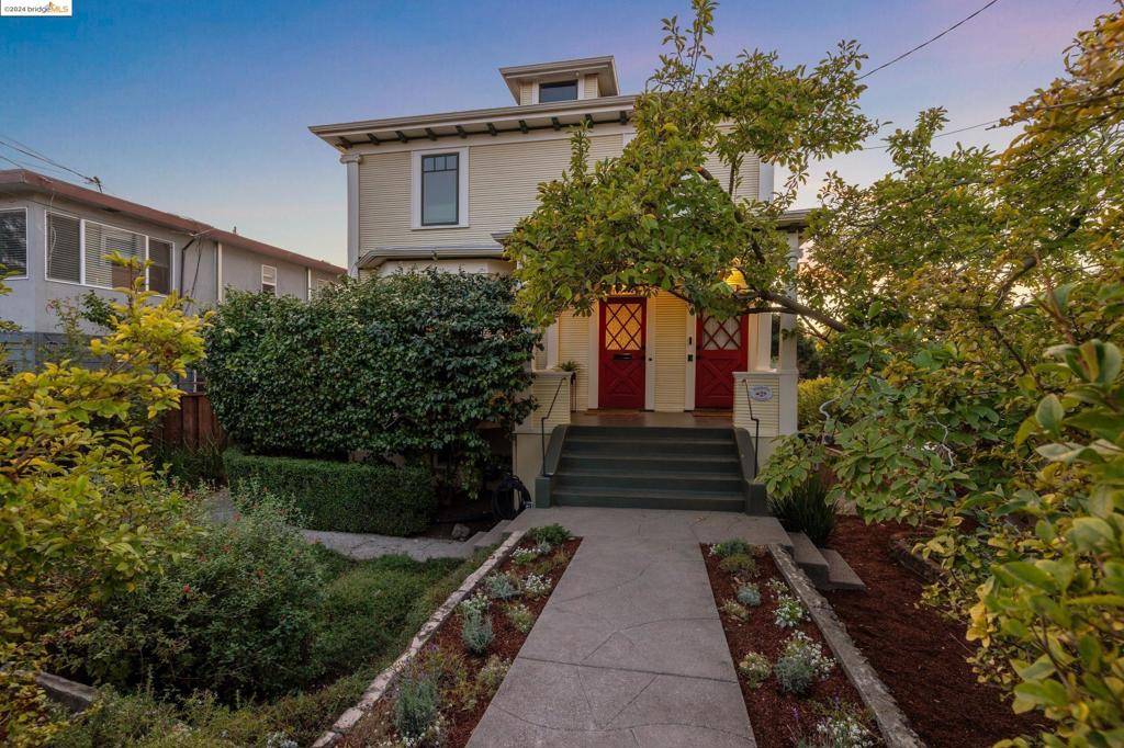 Berkeley, CA 94702,1902 Sacramento St