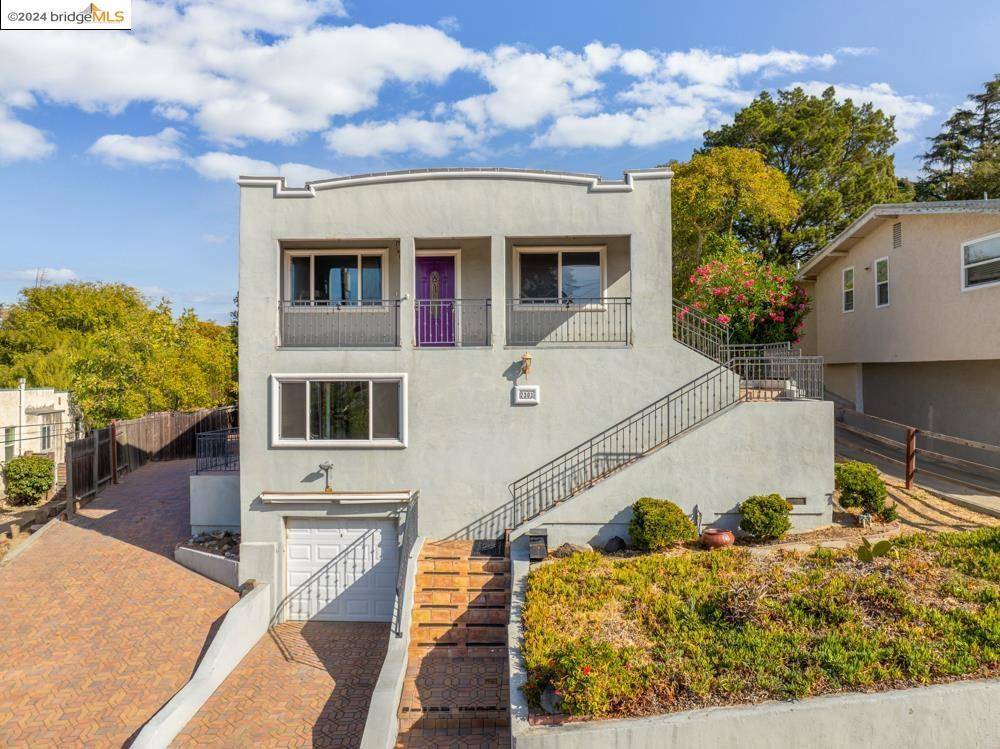 Martinez, CA 94553-1971,2303 Scenic Avenue