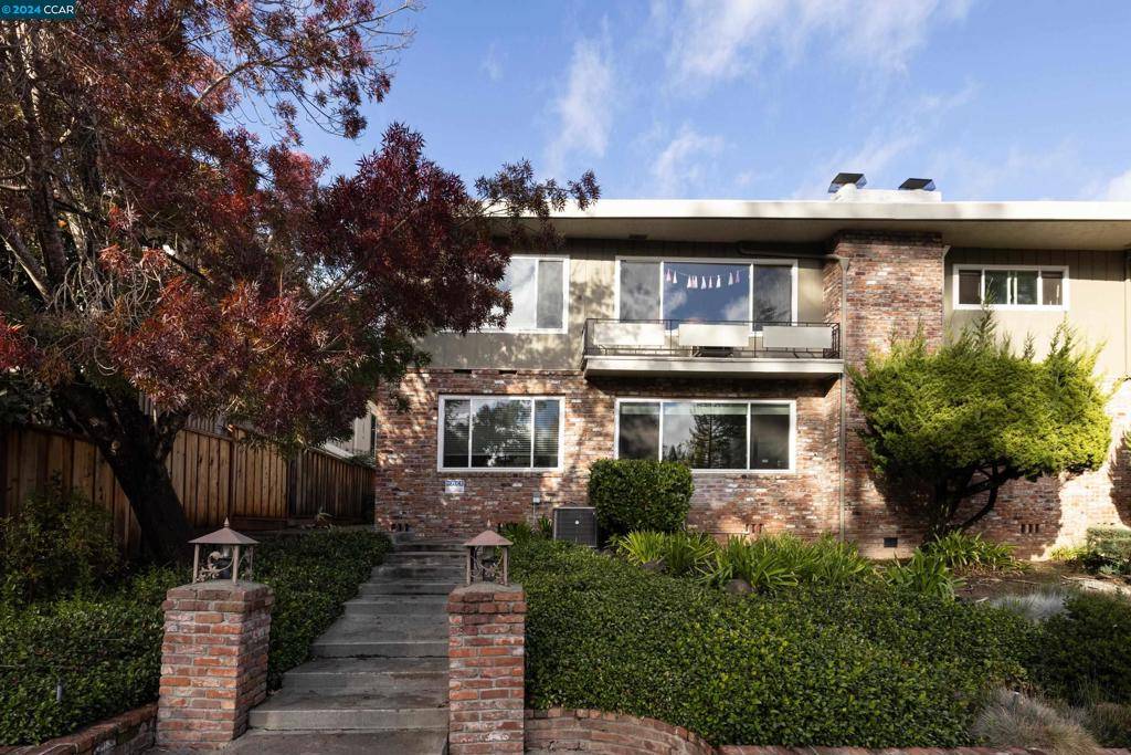 Moraga, CA 94556,2145 Donald Drive #2