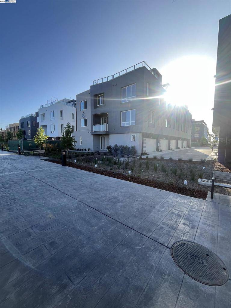 Alameda, CA 94501,2364 Stanford Street