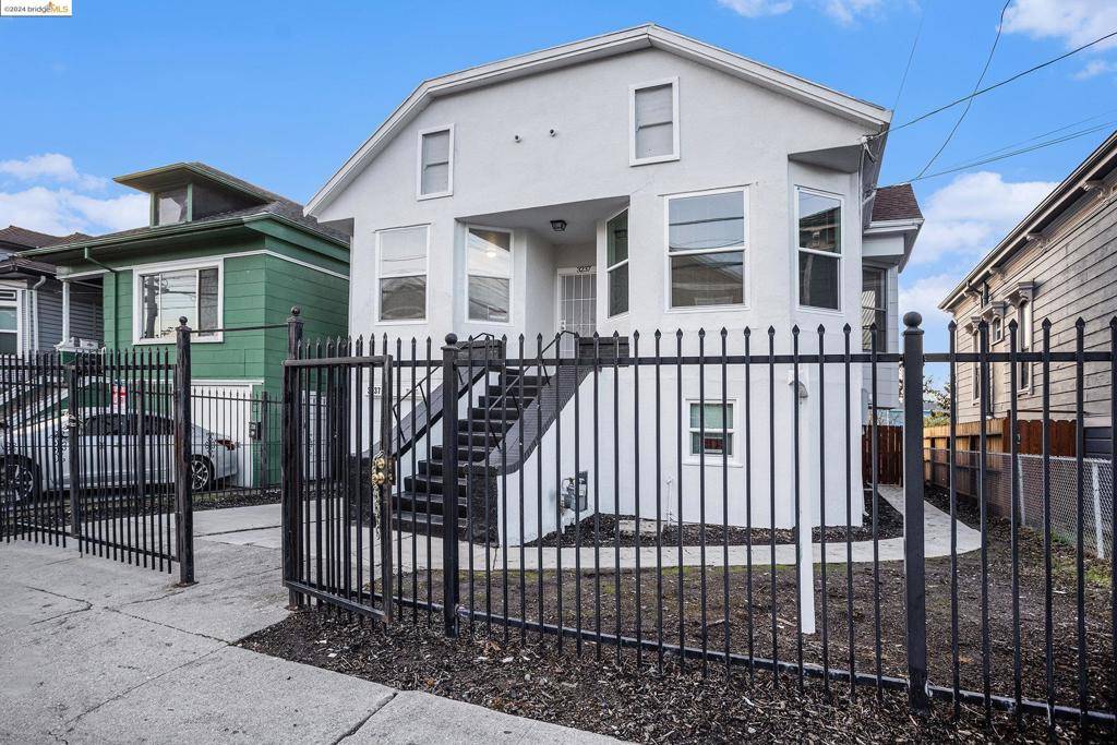 Oakland, CA 94608,3237 Linden ST