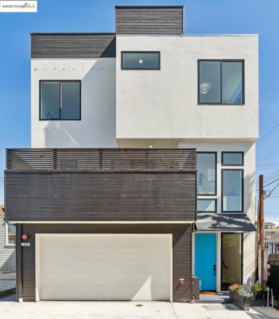 Oakland, CA 94608,1608 32nd St