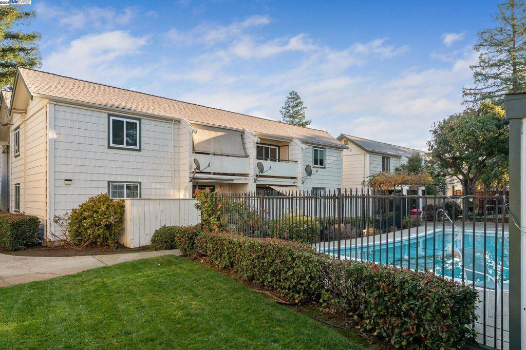 Concord, CA 94521,1524 Matheson Rd #14