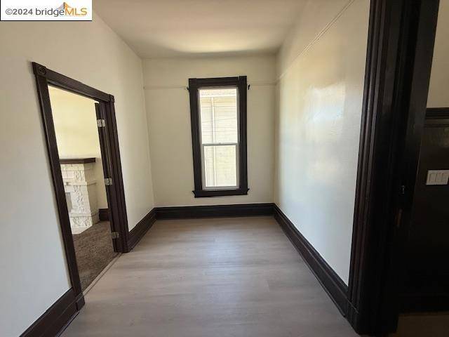 Oakland, CA 94609,719 35Th St