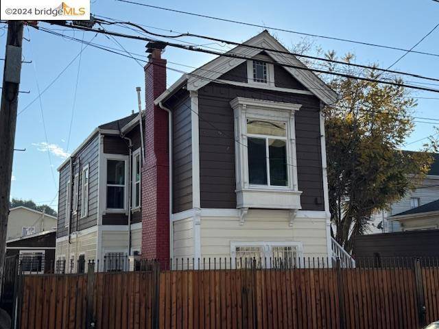 Oakland, CA 94609,719 35Th St