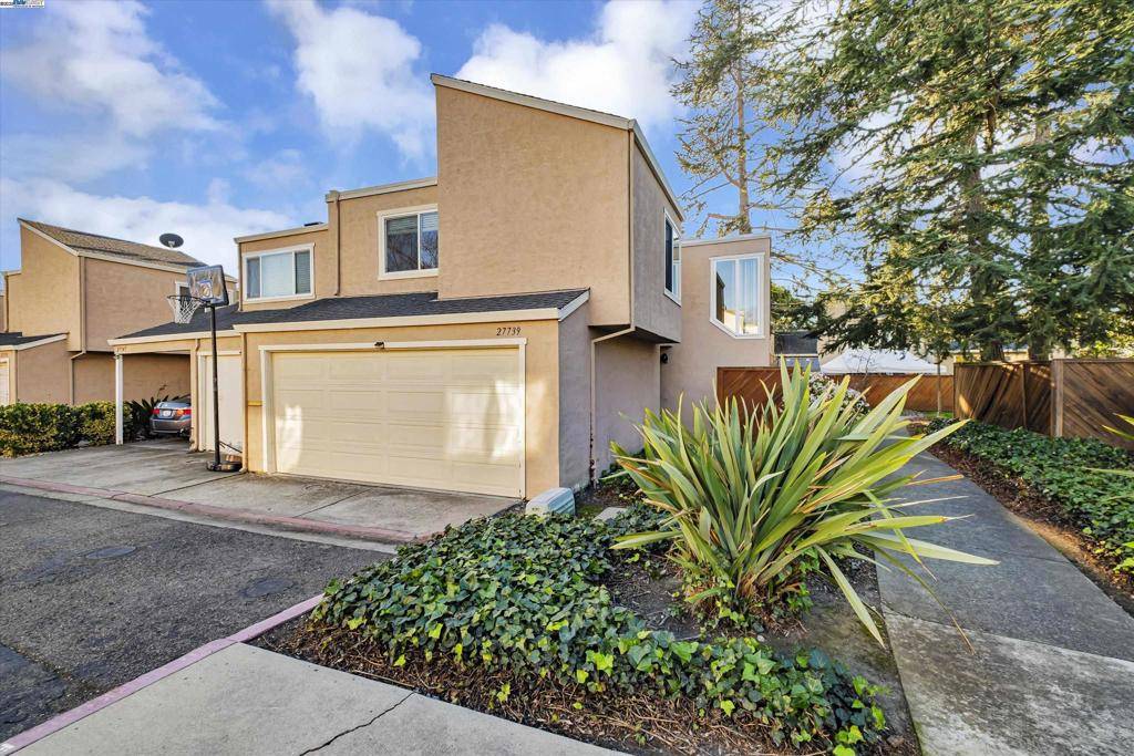 Hayward, CA 94544,27739 Pistachio Ct