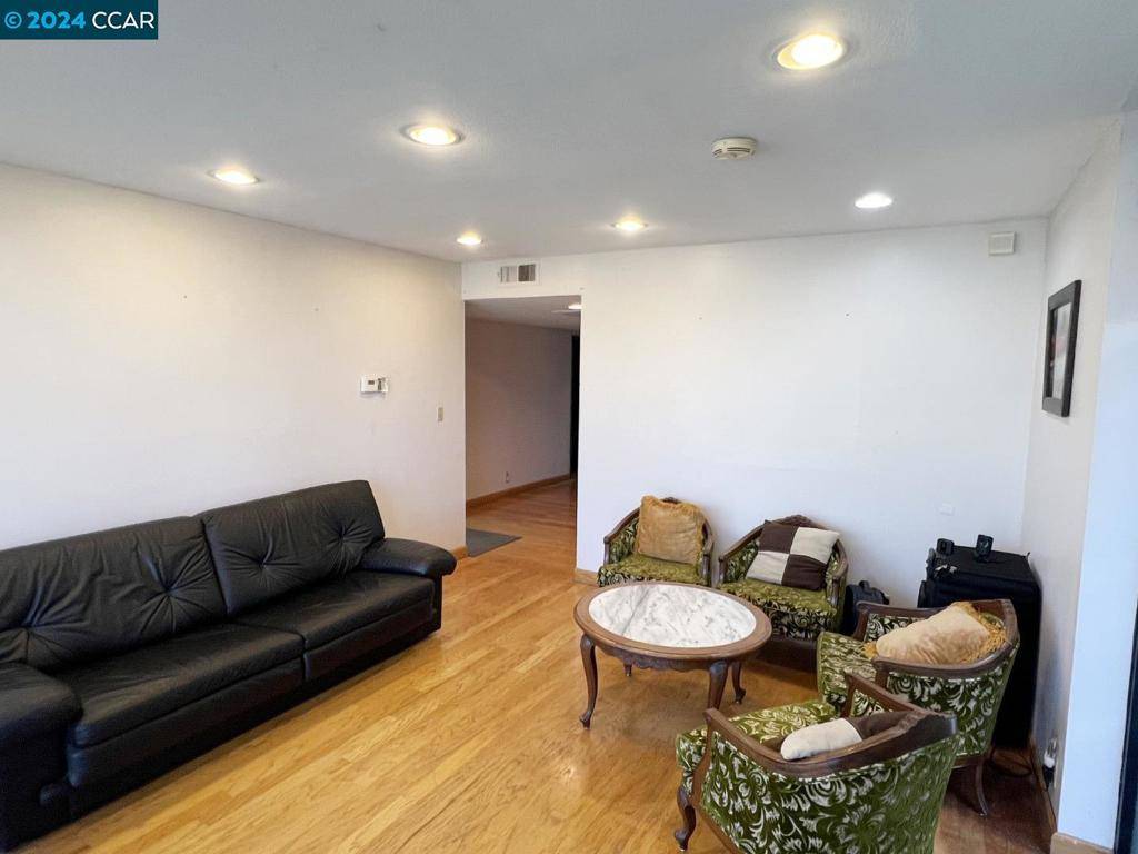 Concord, CA 94518,1049 Shary Cir